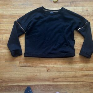 Lime & Vine Detachable Sleeve Sweatshirt